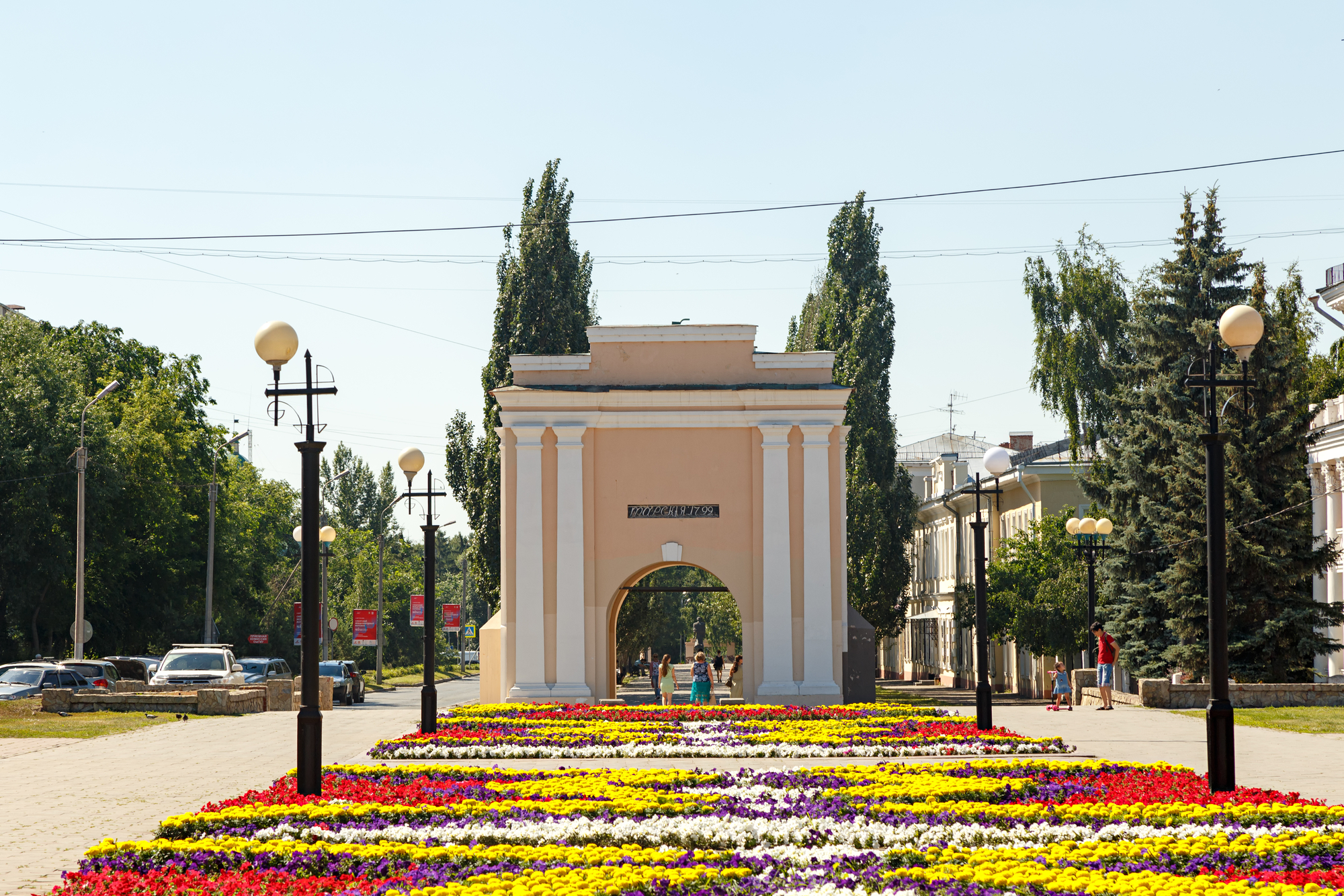 Ворота в Омске