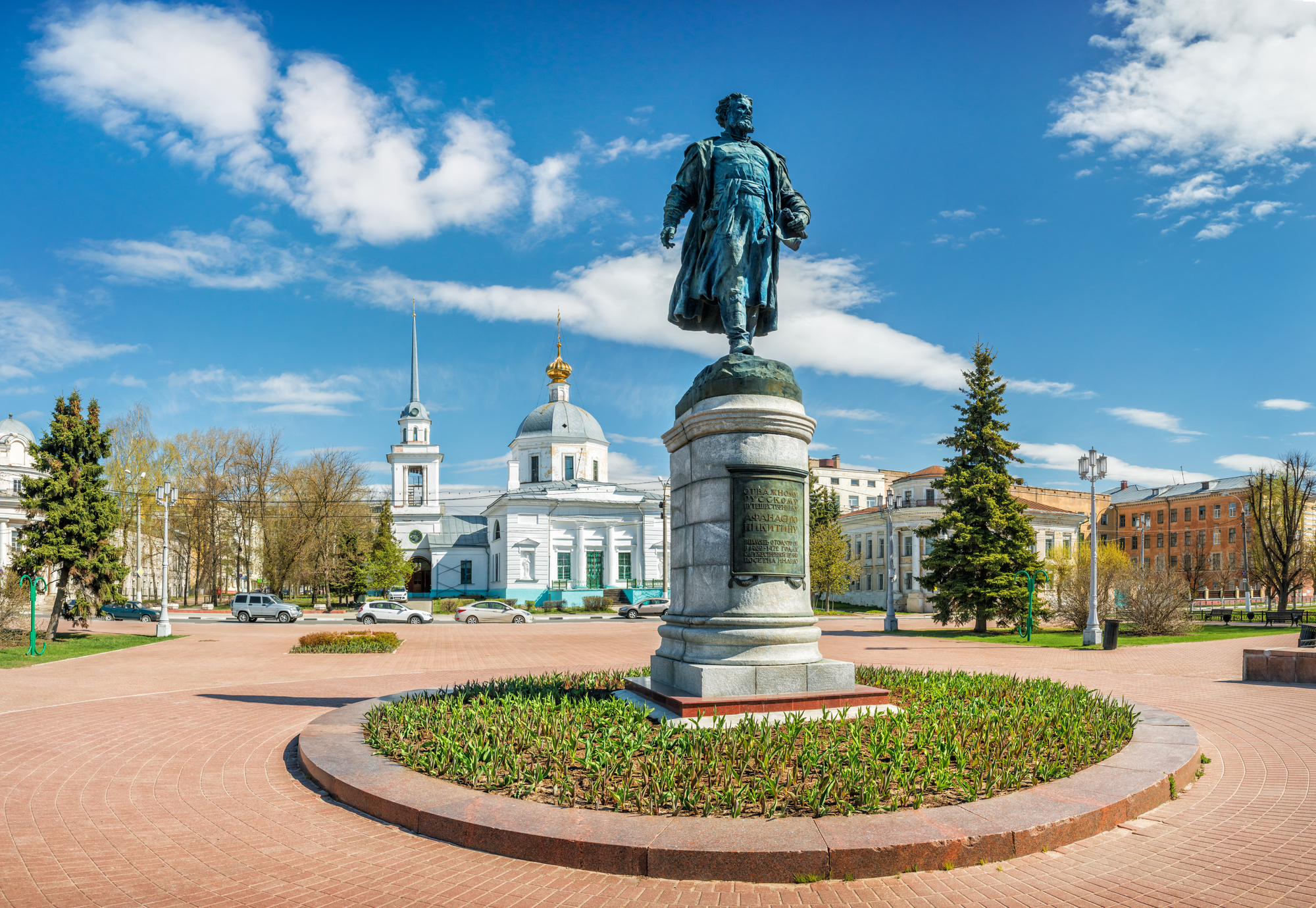Памятник Афанасию Никитину