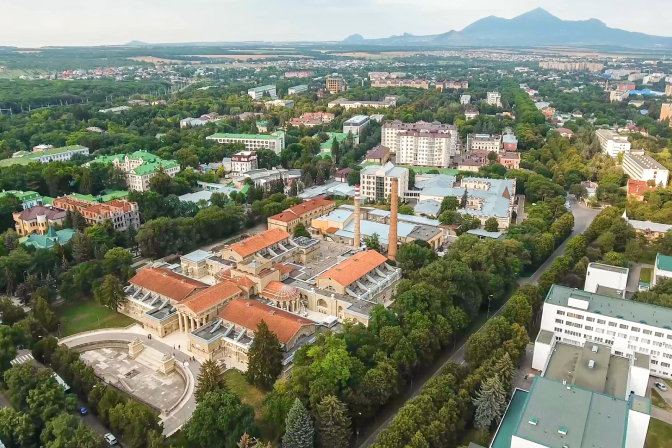 Город