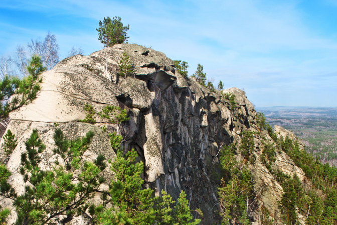гора карандаш